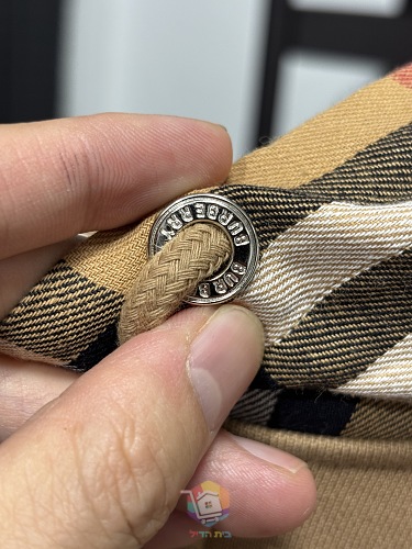 קפוצ'ון Burberry עם בטנת משבצות בקפוצ'ון, שחור, לבן או קאמל, תמונה 3