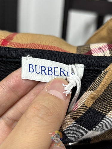 קפוצ'ון Burberry עם בטנת משבצות בקפוצ'ון, שחור, לבן או קאמל, תמונה 23