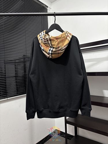 קפוצ'ון Burberry עם בטנת משבצות בקפוצ'ון, שחור, לבן או קאמל, תמונה 27