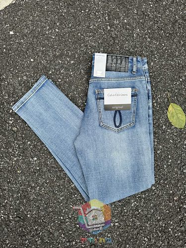 Slim-Jeans Calvin Klein Jeans in hellblauer Waschung 10
