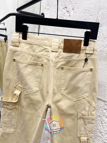 Denim-Set Louis Vuitton in Blassgelb, Jacke und Cargohose 12