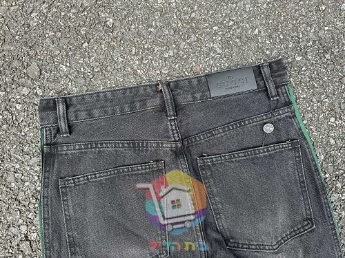 Jeans Gucci mit Seitenstreifen in zwei Farben 19