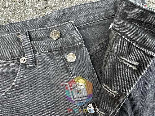 Jeans Gucci mit Seitenstreifen in zwei Farben 22