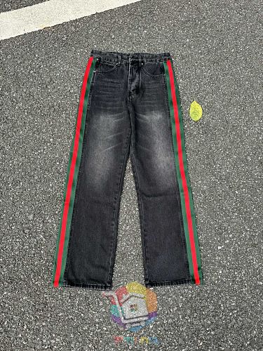 Jeans Gucci mit Seitenstreifen in zwei Farben 28
