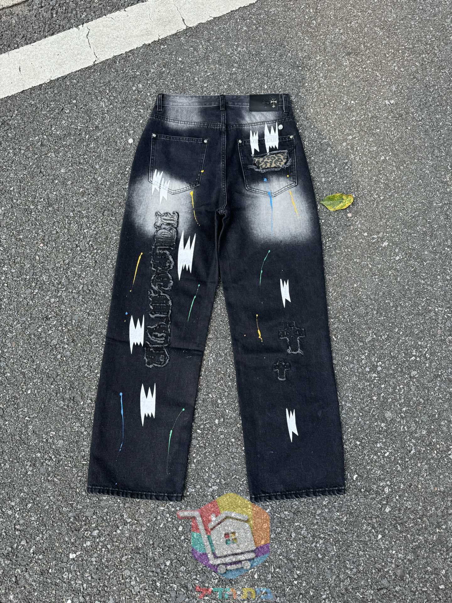 Jeans Chrome Hearts mit weitem Bein und Rissen, zwei Farben