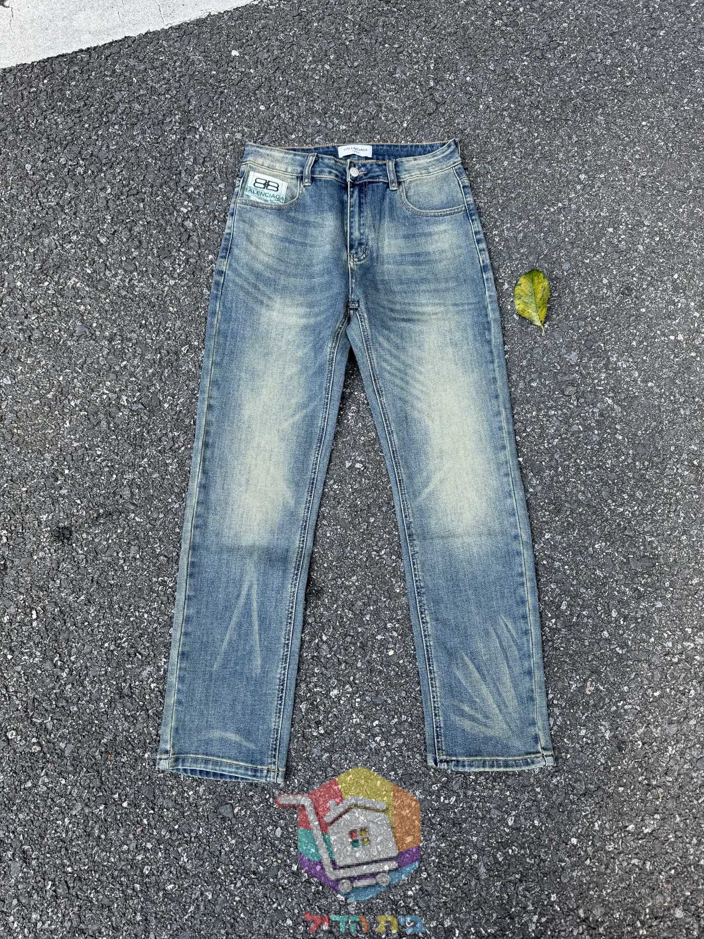 Straight-Jeans Balenciaga in gewaschener Optik