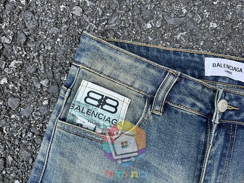 Straight-Jeans Balenciaga in gewaschener Optik 5