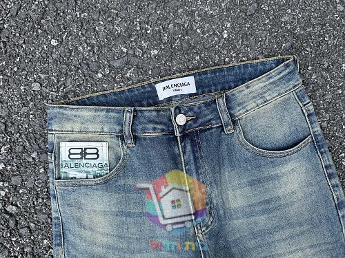Straight-Jeans Balenciaga in gewaschener Optik 6
