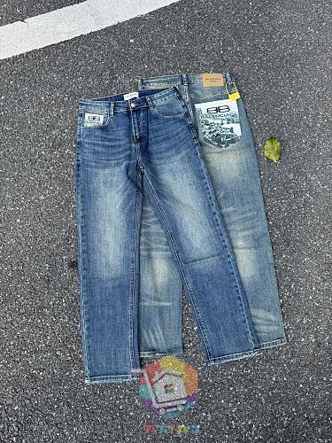 Straight-Jeans Balenciaga in gewaschener Optik 7