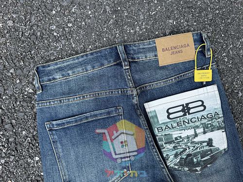 Straight-Jeans Balenciaga in gewaschener Optik 13