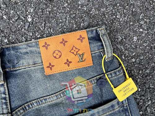 Straight-Jeans Louis Vuitton in gewaschener Optik 18