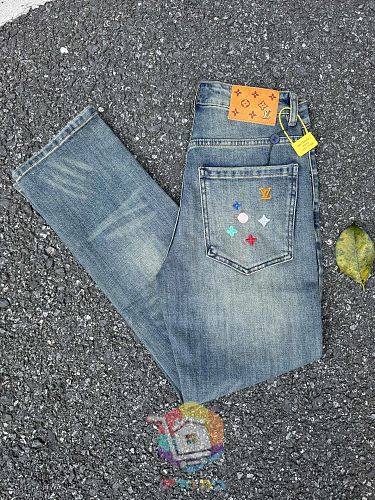 Straight-Jeans Louis Vuitton in gewaschener Optik 26
