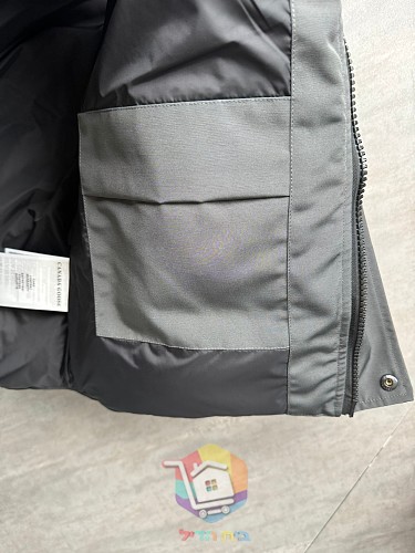 וסט פוך Canada Goose, שמנת, שחור 3