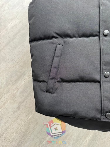 וסט פוך Canada Goose, שמנת, שחור 22