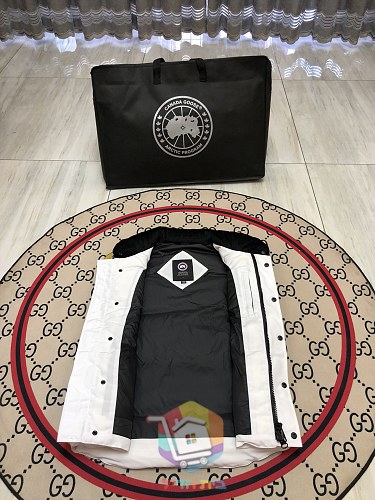 וסט פוך Canada Goose Freestyle בתשעה גוונים 5