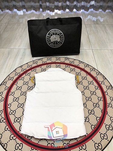 וסט פוך Canada Goose Freestyle בתשעה גוונים 6