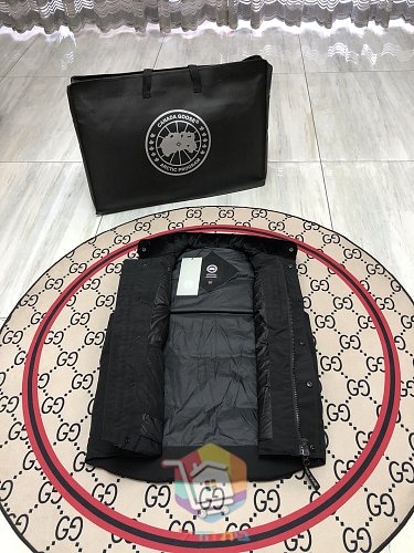 וסט פוך Canada Goose Freestyle בתשעה גוונים 13