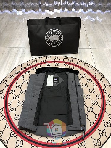 וסט פוך Canada Goose Freestyle בתשעה גוונים 20