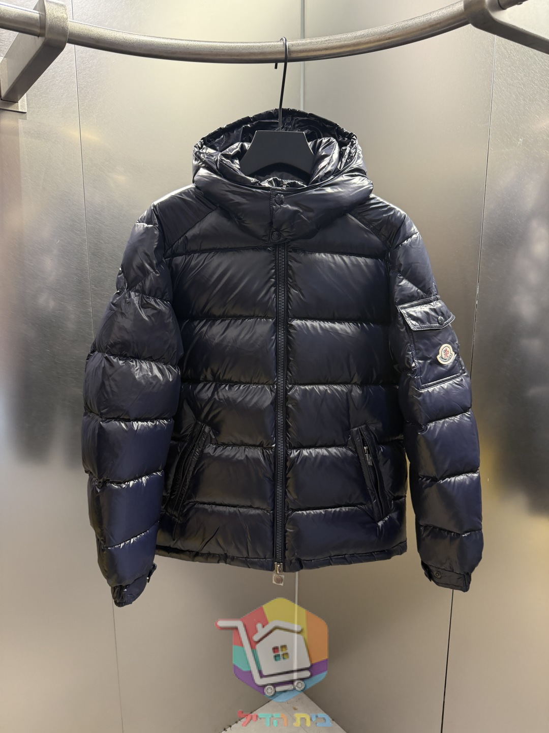 ז'קט פוך Moncler Maya מבריק בתשעה גוונים