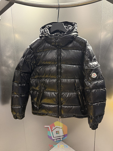 ז'קט פוך Moncler Maya מבריק בתשעה גוונים 27