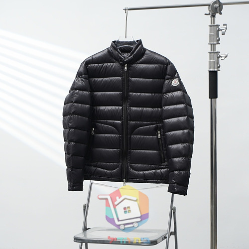 ז'קט פוך Moncler Acorus בשלושה גוונים 9
