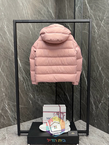 ז'קט פוך Moncler Maya 70 עם קפוצ'ון בשלושה גוונים 1