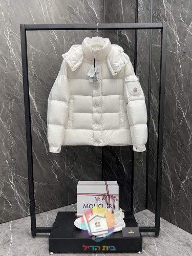 ז'קט פוך Moncler Maya 70 עם קפוצ'ון בשלושה גוונים 13