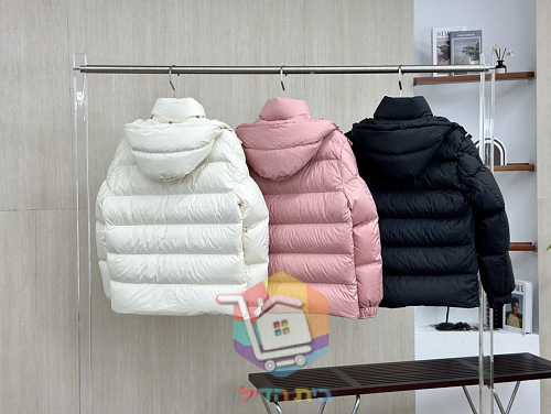 ז'קט פוך Moncler Maya 70 עם קפוצ'ון בשלושה גוונים 28
