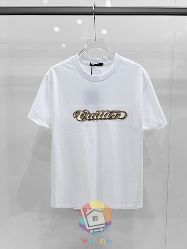 T-shirt Louis Vuitton con scritta a catena dorata, bianco 11