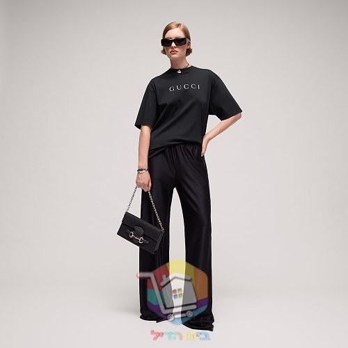 חולצת טי Gucci עם הדפס לוגו, שחור 1