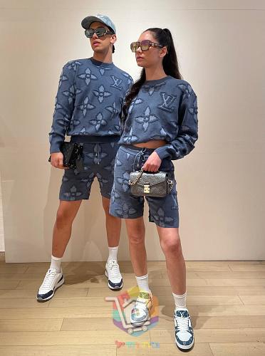 סוודר Louis Vuitton עם דוגמת לוגו בולטת, תכלת, כחול 38