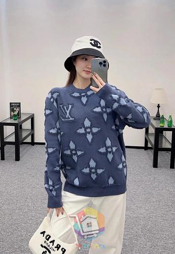 סוודר Louis Vuitton עם דוגמת לוגו בולטת, תכלת, כחול 41