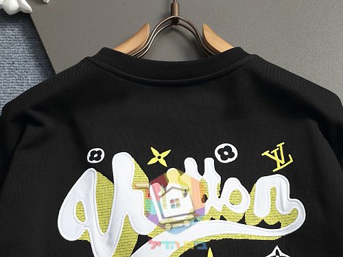 סווטשירט Louis Vuitton עם הדפס גרפי שחור, לבן 1