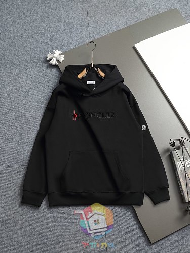 קפוצ'ון Moncler שחור, לבן, חום 12
