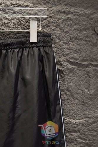 מכנסי Balenciaga עם פס צד כחול, שחור 15