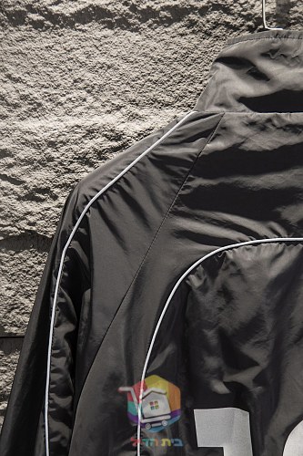 ג'קט Balenciaga עם מספר 10 כחול, שחור 20