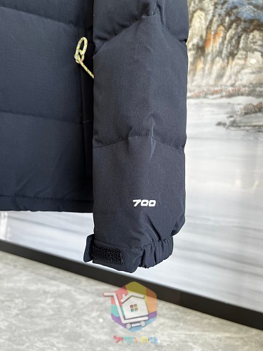 Piumino The North Face '92 Low-Fi Hi-Tek Nuptse, cinque colorazioni 25
