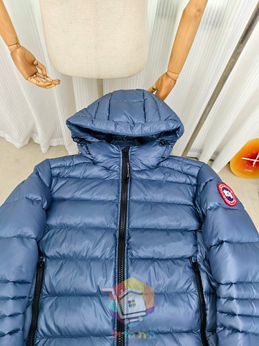 מעיל פוך Canada Goose Crofton Hoody בשישה גוונים 17