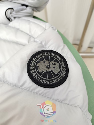 מעיל פוך Canada Goose Crofton Hoody בשישה גוונים 27
