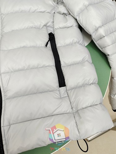 מעיל פוך Canada Goose Crofton Hoody בשישה גוונים 28