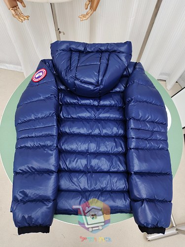 מעיל פוך Canada Goose Crofton Hoody בשישה גוונים 53