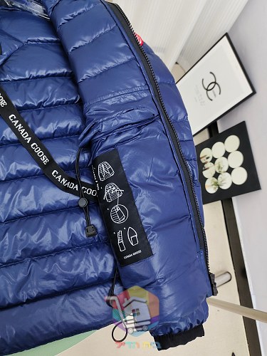 מעיל פוך Canada Goose Crofton Hoody בשישה גוונים 54