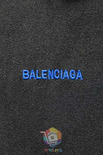קפוצ'ון Balenciaga בשטיפה ישנה עם לוגו כחול, שחור 6