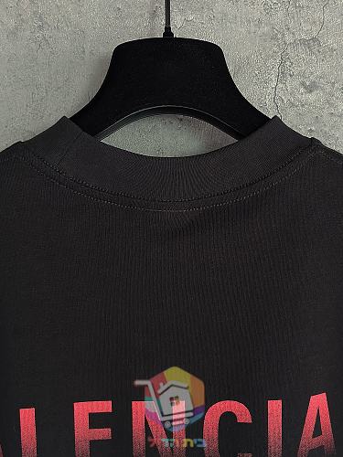 חולצת טי Balenciaga עם לוגו מדורג, אפור, שחור 19