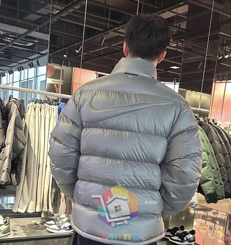 מעיל פוך Nike x NOCTA Sunset Puffer בארבעה גוונים 47