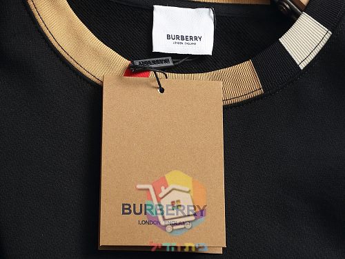 Sweat Burberry à col carreaux, noir ou blanc 6