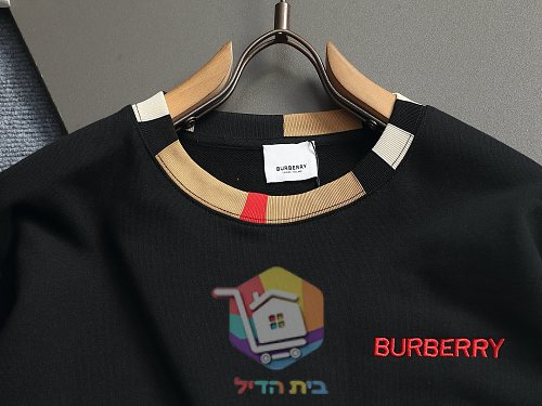 Sweat Burberry à col carreaux, noir ou blanc 9