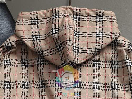 קפוצ'ון רוכסן Burberry במשבצות, בז', שחור 16