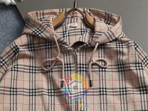 קפוצ'ון רוכסן Burberry במשבצות, בז', שחור 18