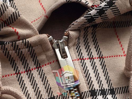 קפוצ'ון רוכסן Burberry במשבצות, בז', שחור 20